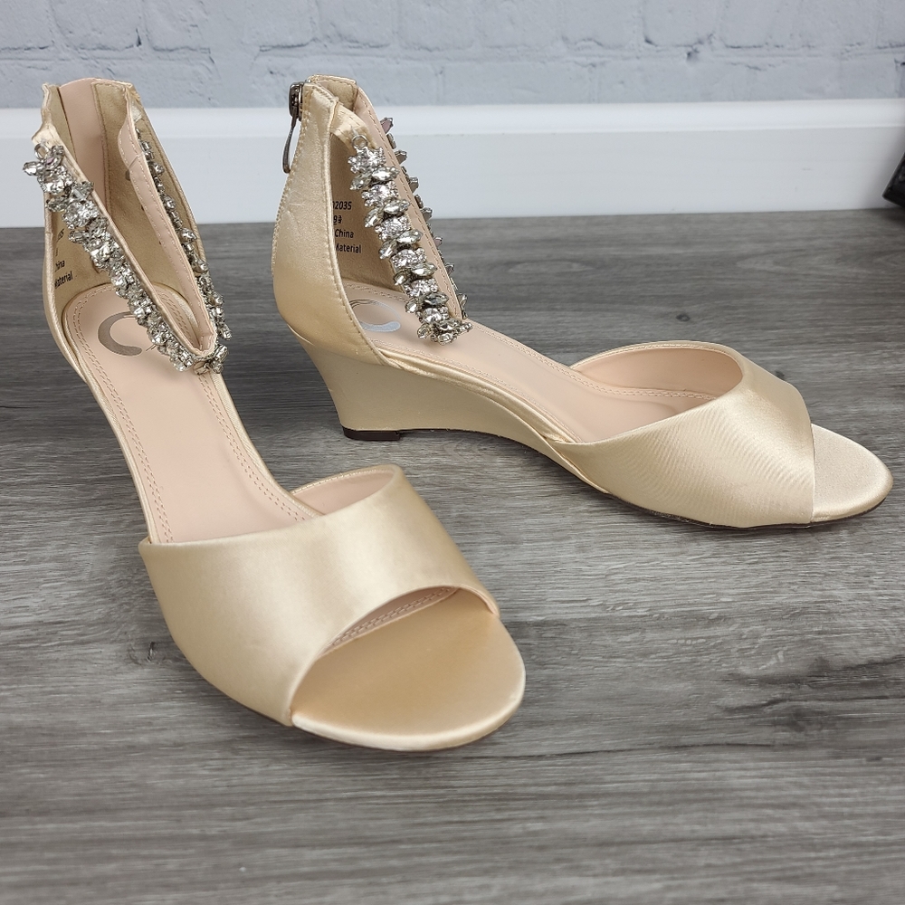 JOURNEE COLLECTION Dazzling Connor Wedges with Bling Ankle Strap